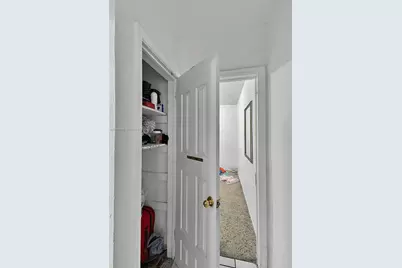 2525 NW 50th St, Miami, FL 33142 - Photo 13