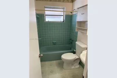 10040 SW 164th Ter #1, Miami, FL 33157 - Photo 5