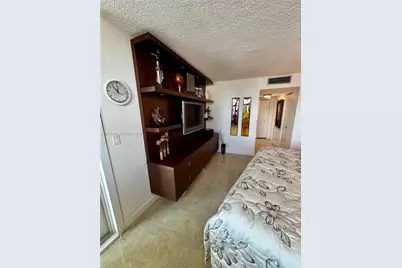 100 Golden Isles Dr #1405, Hallandale Beach, FL 33009 - Photo 27