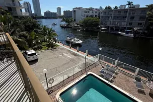 3948 NE 169th St, North Miami Beach, FL 33160 - Photo 3