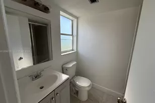 11905 NE 2nd Ave, North Miami, FL 33161 - Photo 15