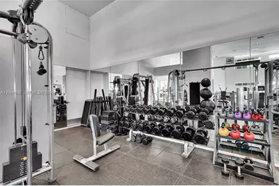 1040 Biscayne Blvd #3802, Miami, FL 33132 - Photo 25