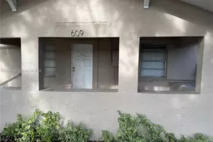 609 NW 58th Ave, Miami, FL 33126 - Photo 19