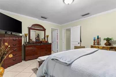 2450 SW 90th Ave, Miami, FL 33165 - Photo 17