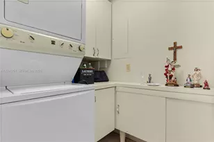 2450 SW 90th Ave, Miami, FL 33165 - Photo 13