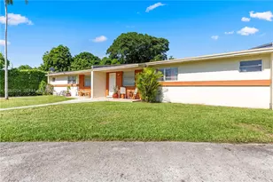 9041 SW 42nd St, Miami, FL 33165 - Photo 5