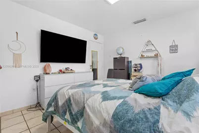 9041 SW 42nd St, Miami, FL 33165 - Photo 11