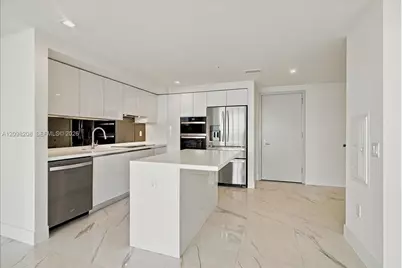 1170 E Hallandale #2109, Hallandale Beach, FL 33009 - Photo 11