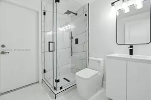 16310 NW 84th Ct, Miami Lakes, FL 33016 - Photo 17