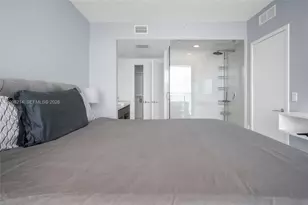 460 NE 28th St, Miami, FL 33137 - Photo 17