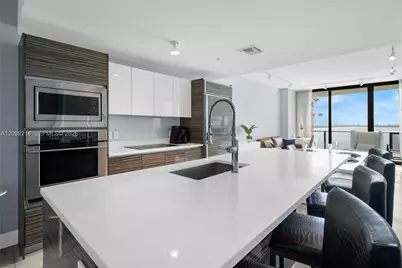 460 NE 28th St #1104, Miami, FL 33137 - Photo 3