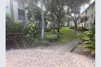 430 S Park Rd #3-302, Hollywood, FL 33021 - Photo 23
