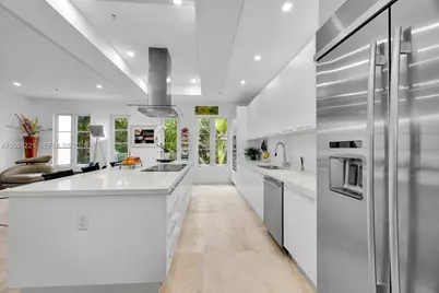 525 Anastasia Ave #525, Coral Gables, FL 33134 - Photo 5