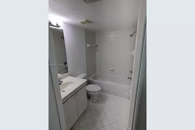 2911 SE 13th Rd #103-40, Homestead, FL 33035 - Photo 9