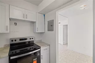 2150 Bay Dr, Miami Beach, FL 33141 - Photo 11