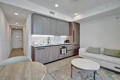 580 72nd St #905, Miami Beach, FL 33141 - Photo 5