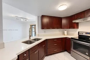 9704 SW 138th Ave, Miami, FL 33186 - Photo 3