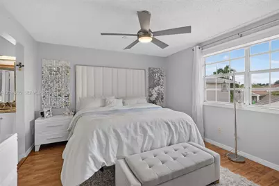 10747 NW 37th Pl, Sunrise, FL 33351 - Photo 21