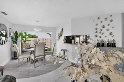 10747 NW 37th Pl, Sunrise, FL 33351 - Photo 17