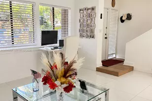 232 Wimbledon Lake Dr, Plantation, FL 33324 - Photo 5