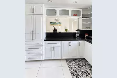 232 Wimbledon Lake Dr #232, Plantation, FL 33324 - Photo 13