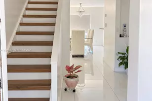 232 Wimbledon Lake Dr, Plantation, FL 33324 - Photo 3