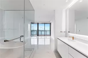 700 NE 24th St, Miami, FL 33137 - Photo 21