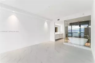 700 NE 24th St, Miami, FL 33137 - Photo 17