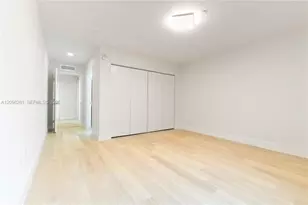 2555 NE 193rd St, Miami, FL 33180 - Photo 19