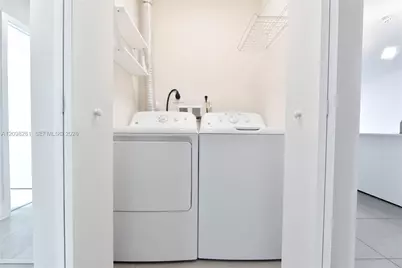 2555 NE 193rd St #2102, Miami, FL 33180 - Photo 15