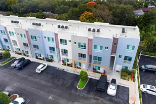2555 NE 193rd St, Miami, FL 33180 - Photo 27