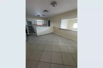 9265 SW 44th St, Miami, FL 33165 - Photo 17