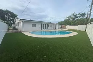 9265 SW 44th St, Miami, FL 33165 - Photo 5