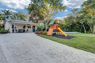 14330 SW 20th St, Davie, FL 33325 - Photo 55
