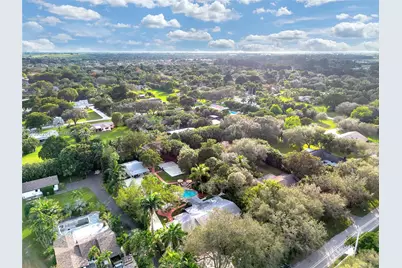 14330 SW 20th St, Davie, FL 33325 - Photo 57