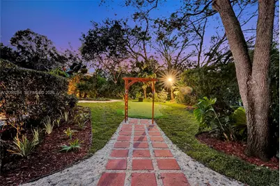 14330 SW 20th St, Davie, FL 33325 - Photo 61