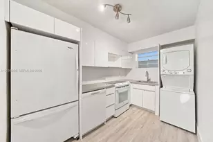 1800 SW 25th St, Miami, FL 33133 - Photo 11