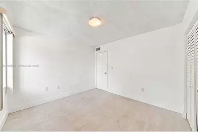 1800 SW 25th St #2204, Miami, FL 33133 - Photo 15