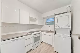 1800 SW 25th St, Miami, FL 33133 - Photo 9