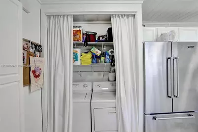 11401 NE 10 Ave, Miami, FL 33161 - Photo 13