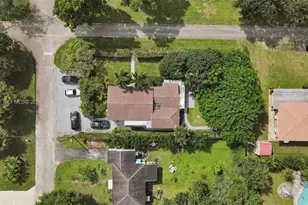 11401 NE 10th Ave, Miami, FL 33161 - Photo 7