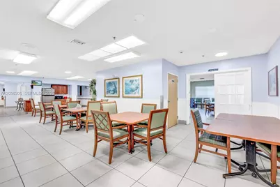 6810 SW 7th St, Margate, FL 33068 - Photo 13