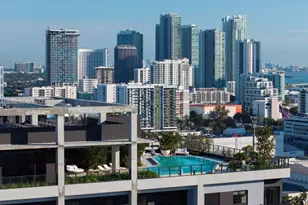 23 NE 17th Ter, Miami, FL 33132 - Photo 37
