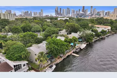 1000 NW N River Dr #6, Miami, FL 33136 - Photo 7