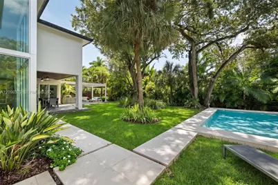 5960 SW 79th St, South Miami, FL 33143 - Photo 21