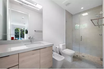 5960 SW 79th St, South Miami, FL 33143 - Photo 51