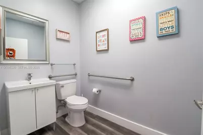 9851 NW 58th St #122, Doral, FL 33178 - Photo 9