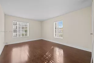 5241 Geneva Way, Doral, FL 33166 - Photo 9