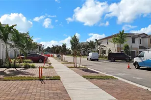 5850 Clydesdale Ct, Davie, FL 33314 - Photo 23
