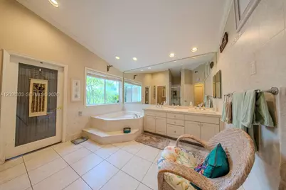 10071 NW 7th St, Plantation, FL 33324 - Photo 19